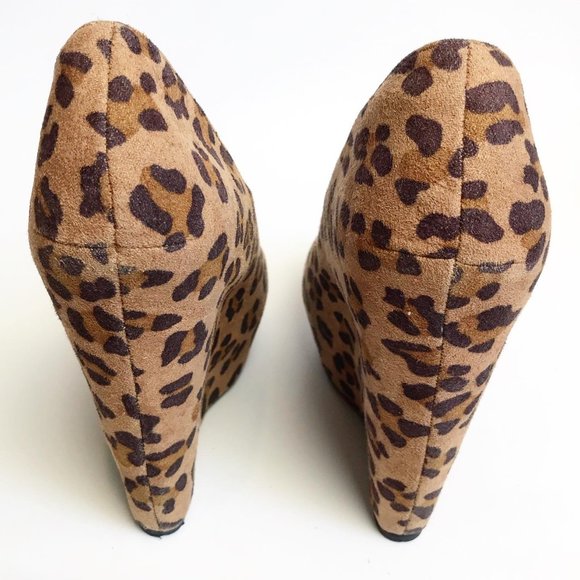 Faux Suede Leopard Print Wedge Heels - Picture 3 of 6